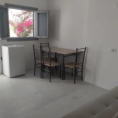 Holiday home Spiliotica And Imerovigli (Santorini)