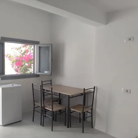 Holiday home Spiliotica And Imerovigli (Santorini)