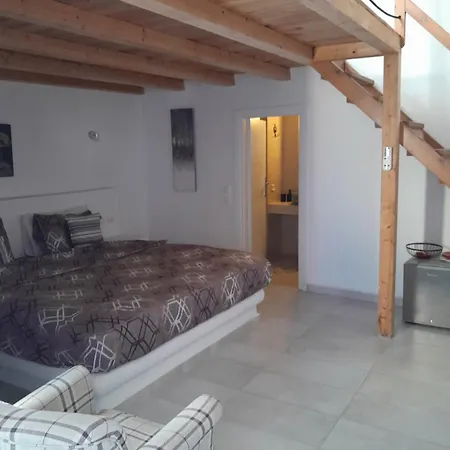 Spiliotica And Holiday home *