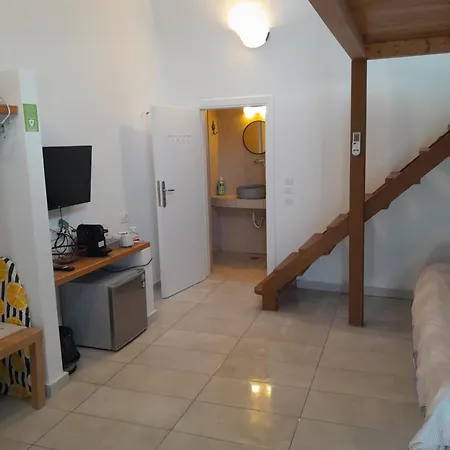 Spiliotica And Holiday home Imerovigli (Santorini)