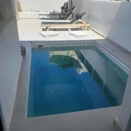 Spiliotica And Holiday home Imerovigli (Santorini)