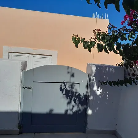 بيت للعطل Spiliotica And *